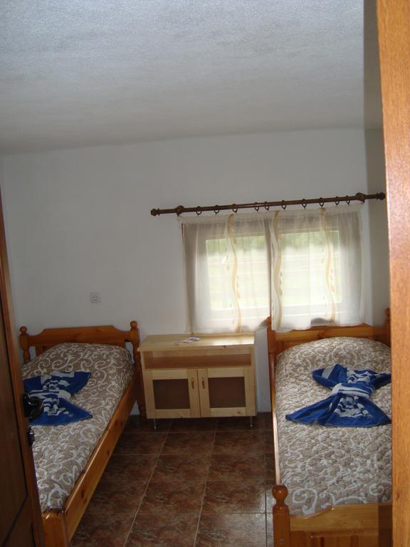 Kozhari Kuma Lissa Guest House חדר תמונה